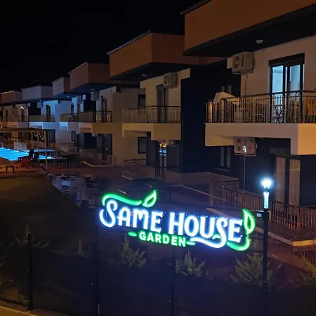55m2 Same House Garden Daire